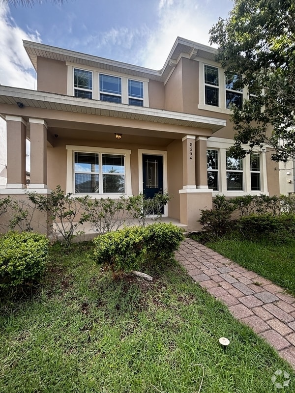 Building Photo - 8554 Tallfield Ave