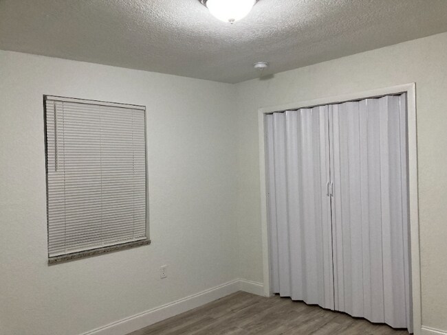 Foto del edificio - 4925 S 83rd St