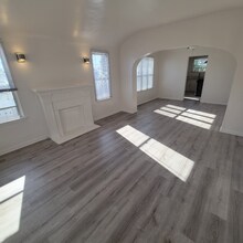 Building Photo - 1509 12th Ave