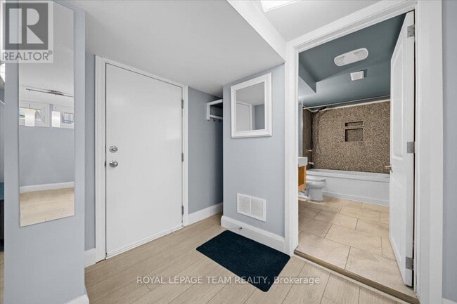 Building Photo - 2226 Tawney Rd