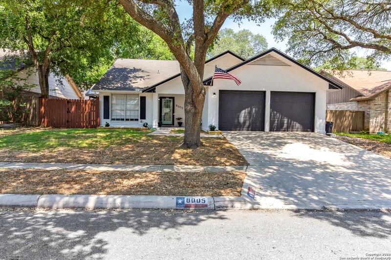 8005 Forest Cabin, Live Oak, TX 78233 Condo for Rent in Live Oak, TX