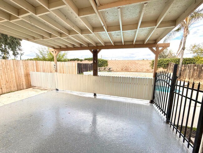Building Photo - 3 Bedroom, 2 Bath Home in Moreno Valley for $2,895.00