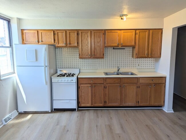 Building Photo - 3227 Hardie Wy