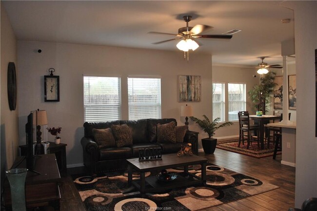 Building Photo - 1253 Canyon Creek Cir