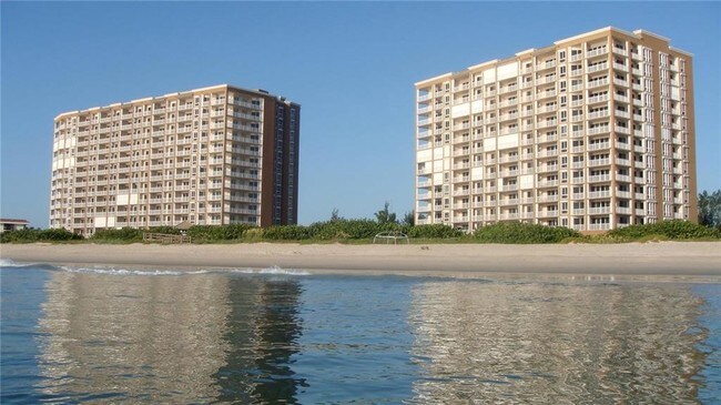 Building Photo - 4180 N Hwy A1A