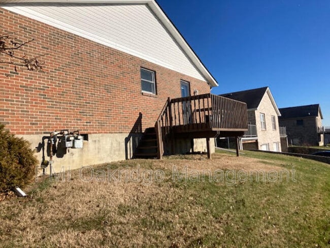 Building Photo - 462 Oxford Dr