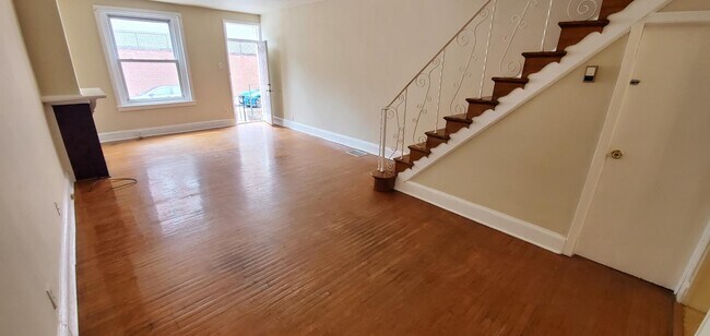 Foto del edificio - 2641 Bainbridge St