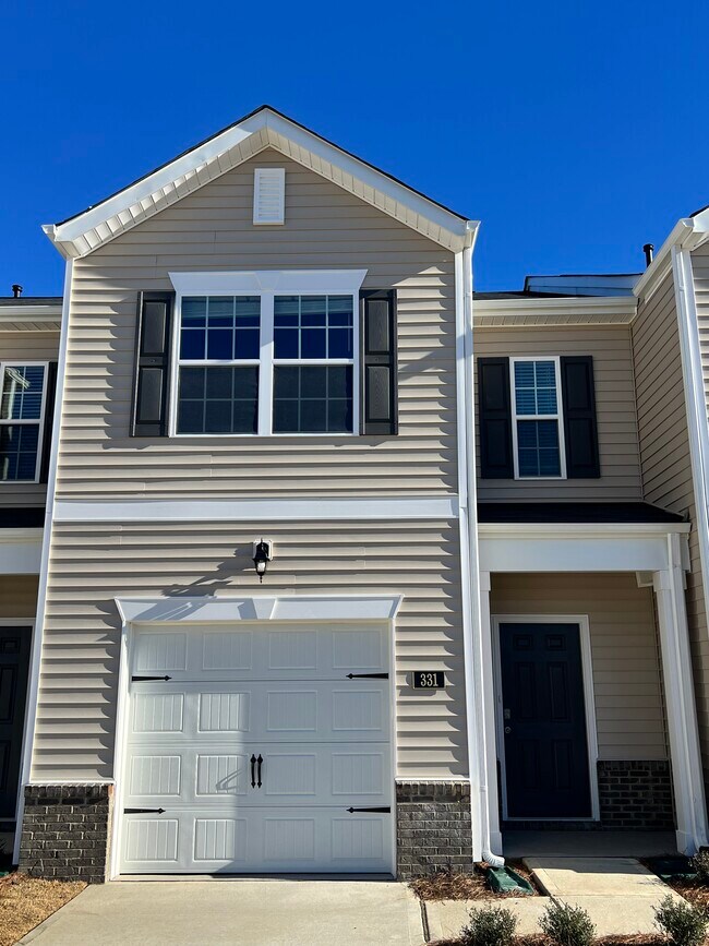 Building Photo - 331 David Hl Dr