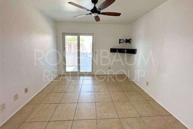 Building Photo - Charming 2-bedrooms, 1-bath condo in the h...