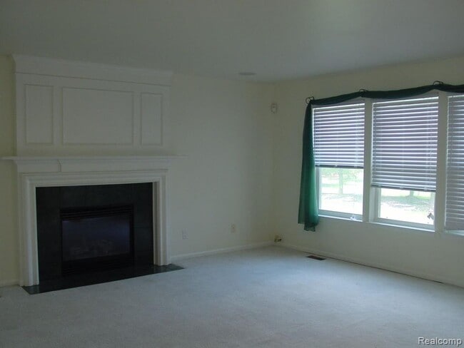 Foto del edificio - 4446 Sherwood Cir