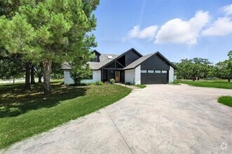 Building Photo - 3400 Foxfire Ln