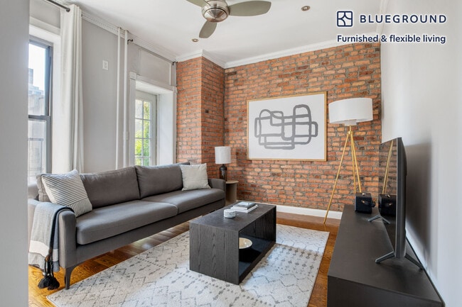 Building Photo - 232 Elizabeth St