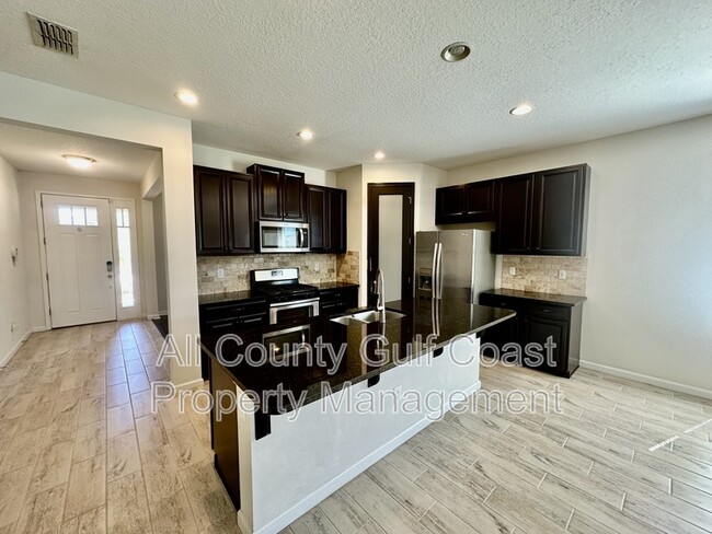 Foto del edificio - 5308 Applegate Ct