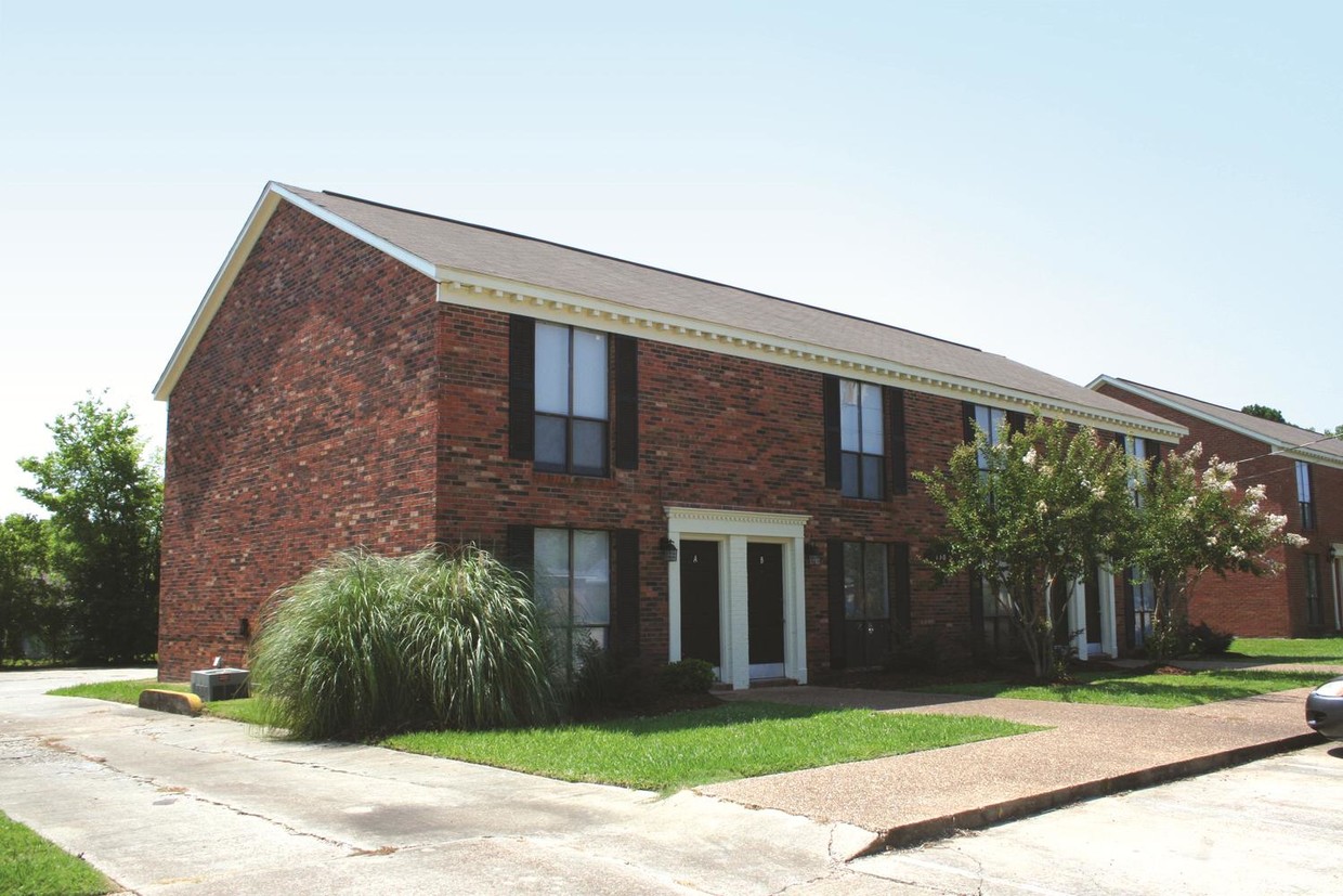 Primary Photo - Spruill Townhomes