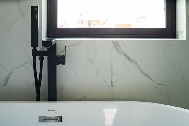 Building Photo - 930 N 2nd St