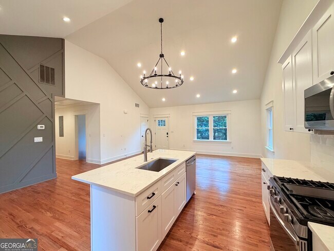 Foto del edificio - 3300 Ridgecrest Rd