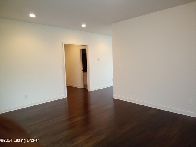 Building Photo - 107 Belden Trl
