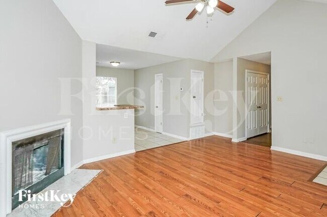 Building Photo - 4344 Cleopatra Dr