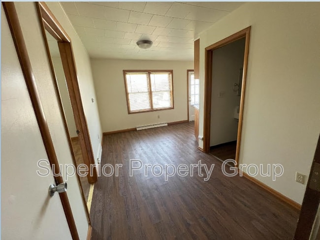 Foto del edificio - 437 W Mill St