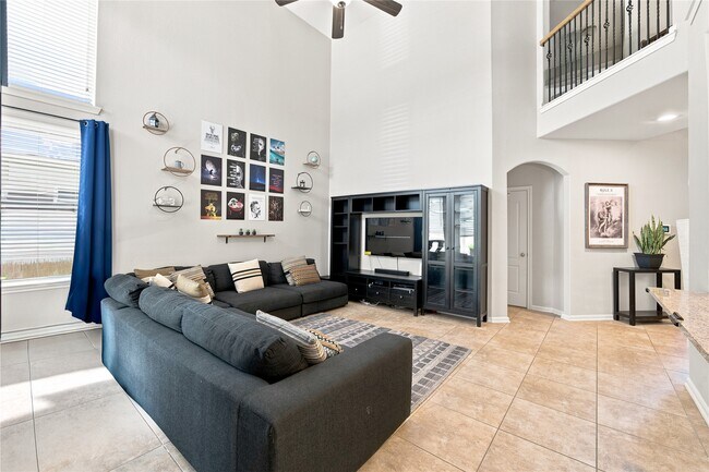 Foto del edificio - 234 Dale Ridge Ln