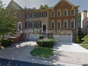 Building Photo - 4127 Trowbridge St