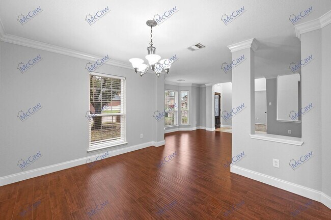 Building Photo - 608 Vasey Oak Dr