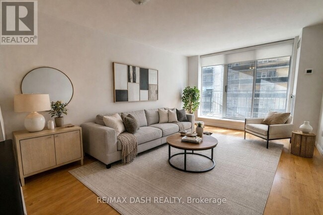 Building Photo - 188 Redpath Ave