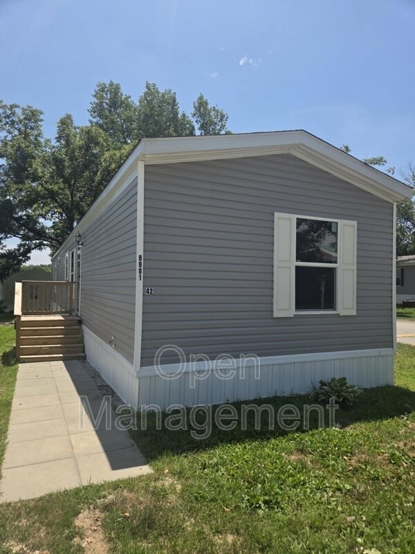 Building Photo - 8701 NE 107th Pl