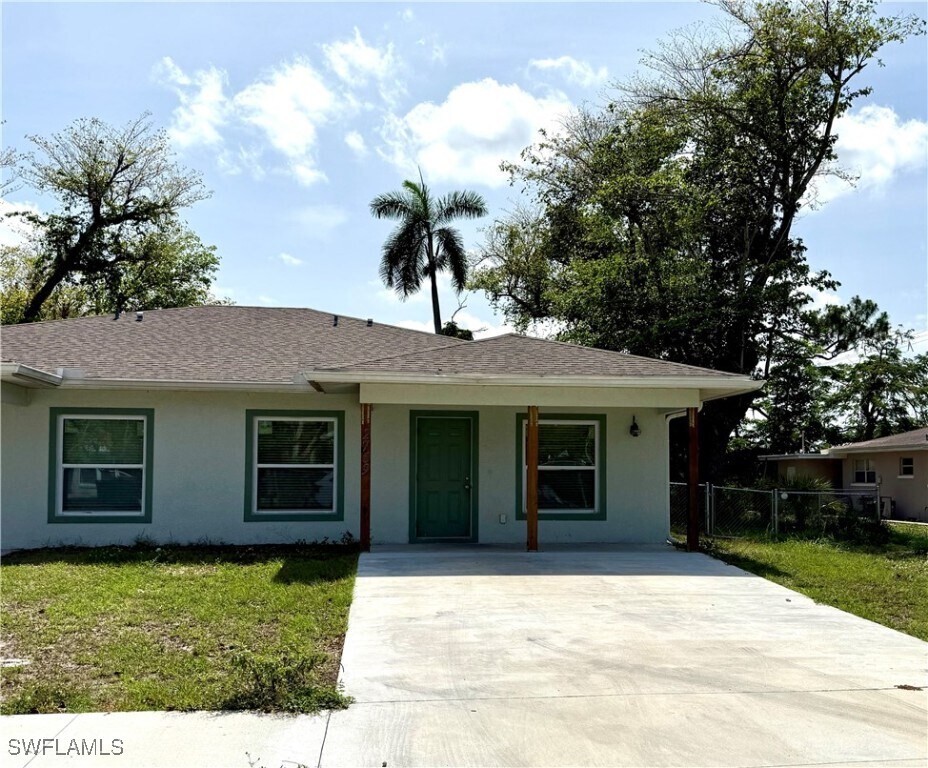 Foto principal - 2769 Central Ave