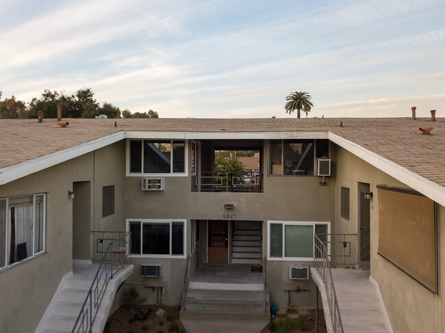 Building Photo - 6043 Hillandale Dr