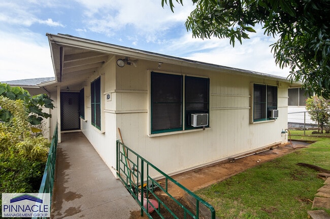 Building Photo - 1234A Saint Louis Dr