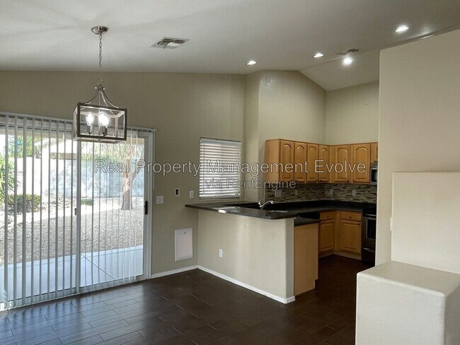 Building Photo - 8172 W Mary Ann Dr