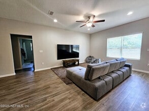 Building Photo - 12716 Deeder Ln