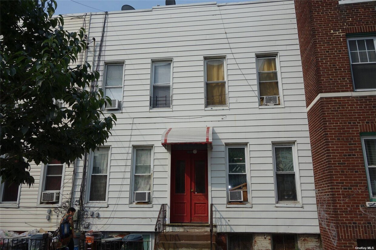 8608 102nd St Unit 2L, Queens, NY 11418 Room for Rent in Queens, NY