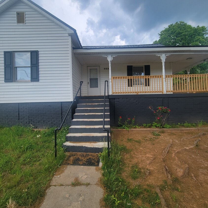 Foto principal - 989 Harris St