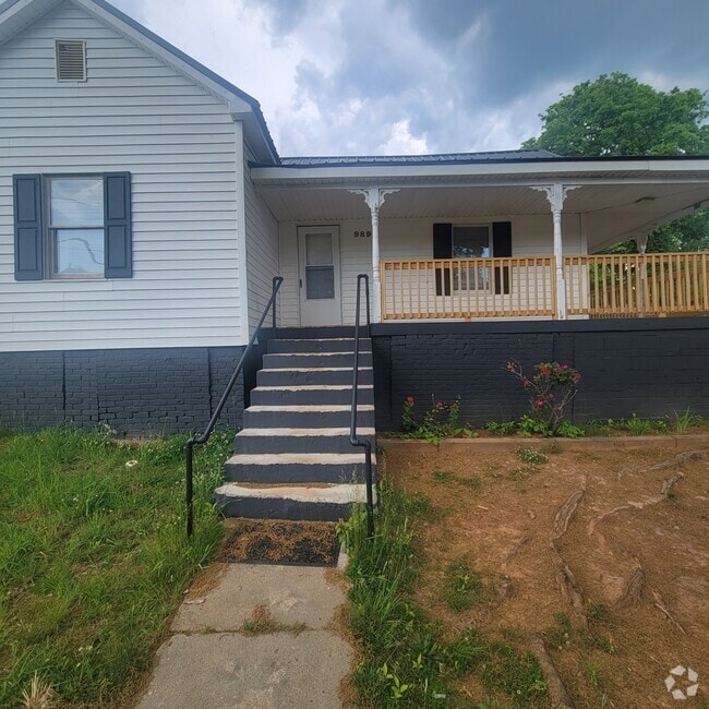 Building Photo - 989 Harris St