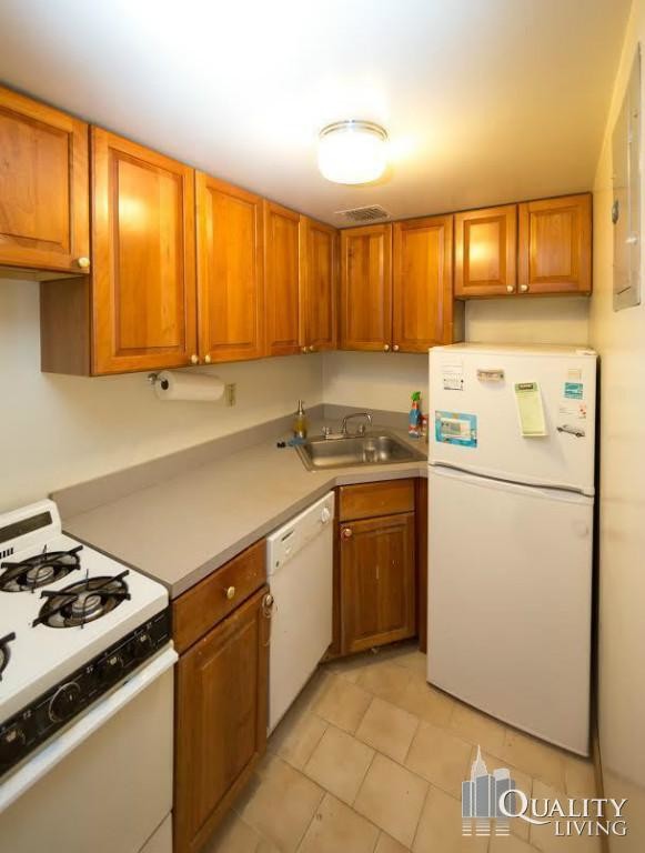 Foto del edificio - 107 W 74th St