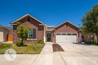 Building Photo - 2125 Las Rosas Ave