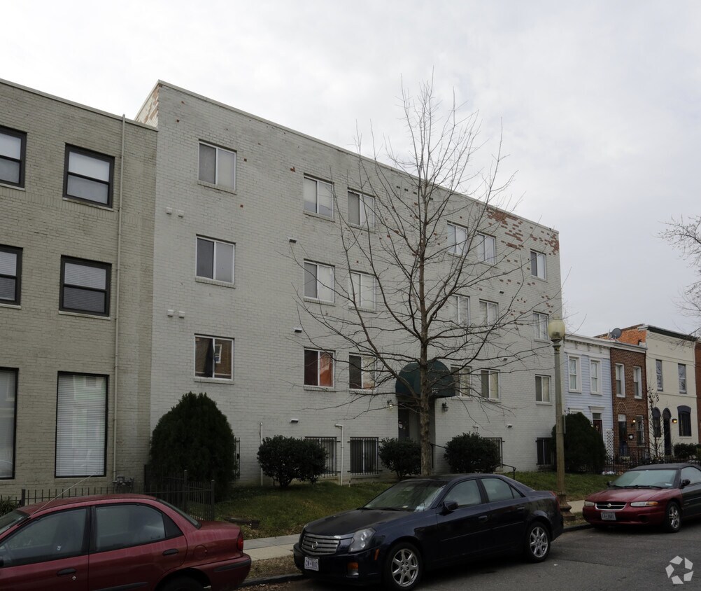 Building Photo - 1317 K St SE