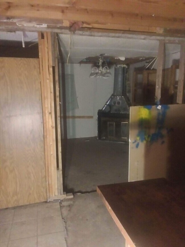 Foto del edificio - ELDON - 2 Bd, 1.5 Ba Fixer Upper - ONLY $8...