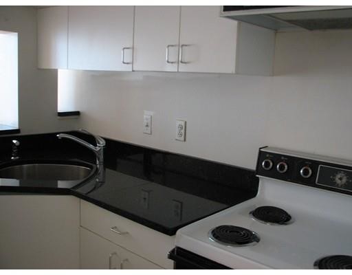 Foto del edificio - 240 Heath St
