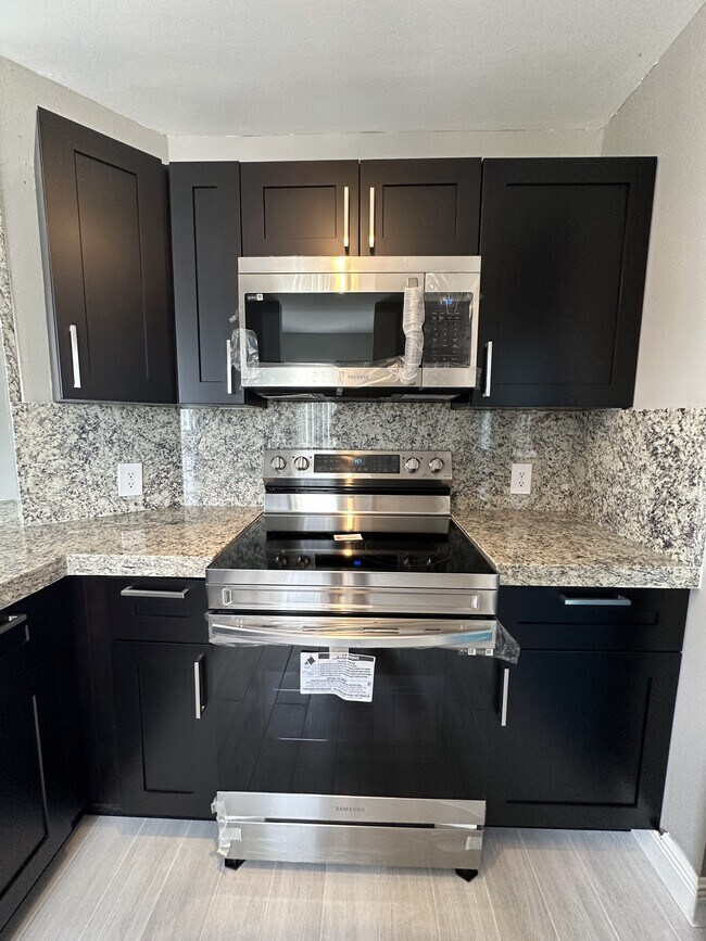 Foto del edificio - 3405 NW 44th St