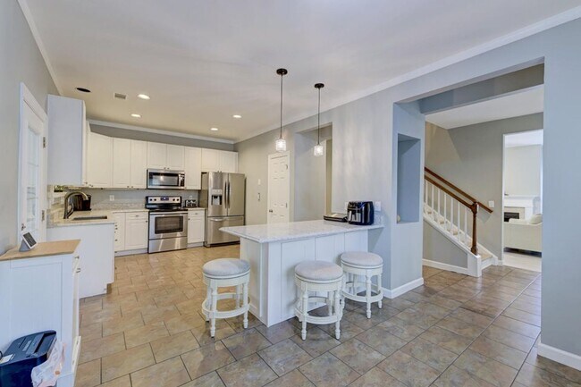 Foto del edificio - 3 Bedroom, 2.5 Bathroom Townhome in Ellington Woods - Mt Pleasant