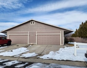 Building Photo - 1401 Kimmerling Way