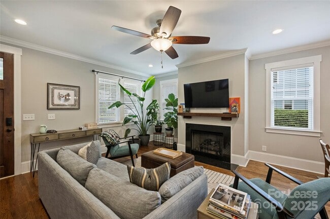 Foto del edificio - 126 N Smallwood Pl