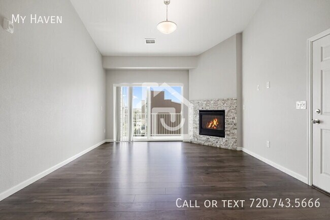 Foto del edificio - 15700 E Jamison Dr