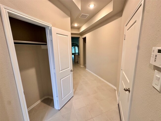 Building Photo - 20834 Wilde Redbud Trl