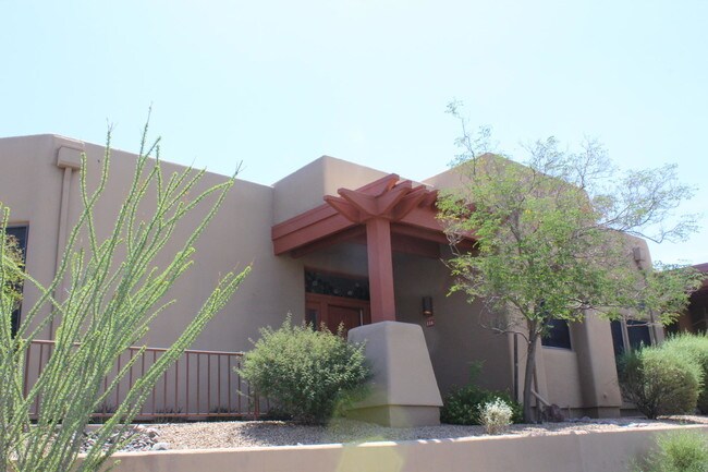Building Photo - 13013 N Panorama Dr