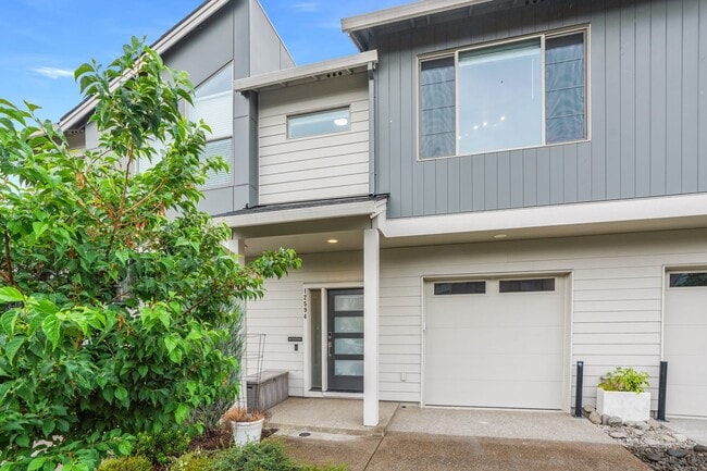 Foto del edificio - Beautiful 3 Bed, 2.5 Bath Rental Home in H...