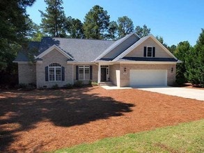 Building Photo - 130 Oakmont Cir